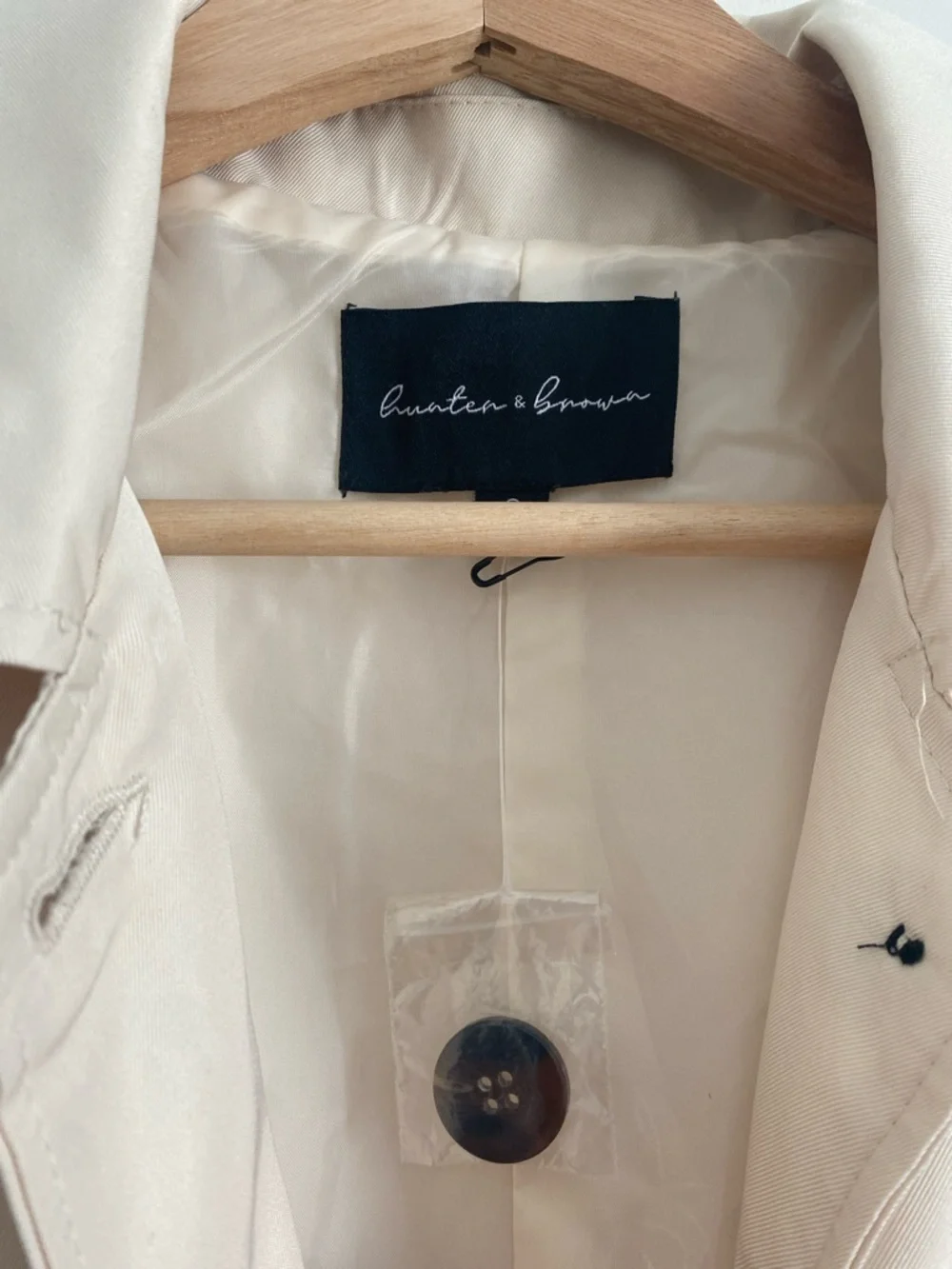 NWOT Minimal Belted Trench Coat | Size Small - Picture 4 of 10